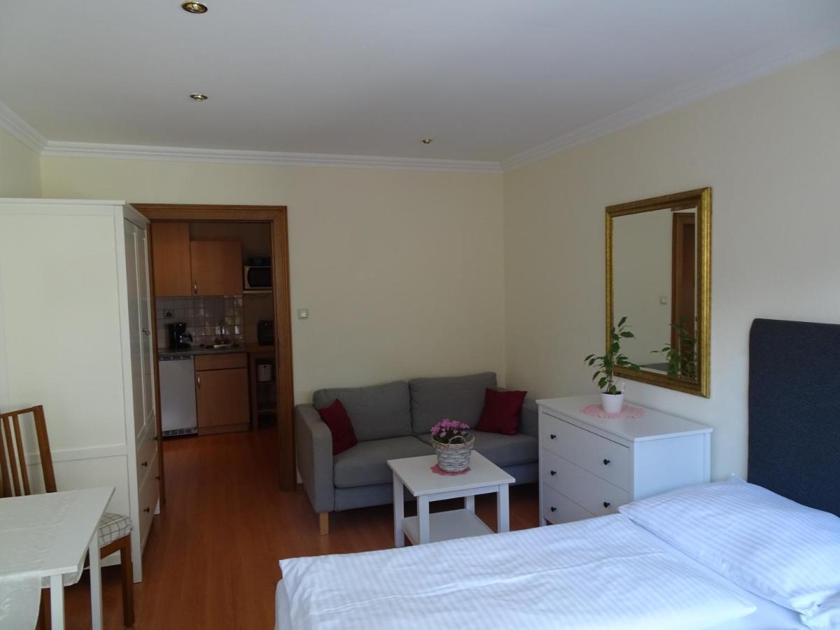 Schlossalm Appartement บาดฮอฟกัสไตน์ ภายนอก รูปภาพ